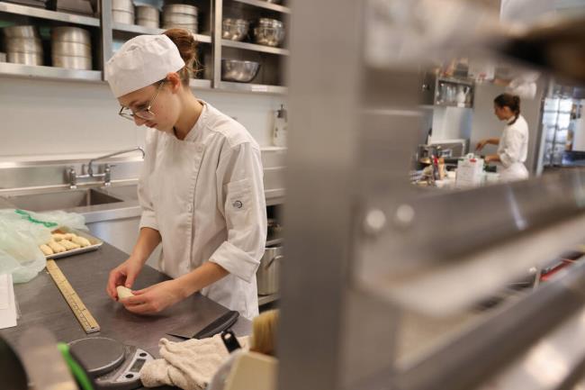 周四，希尔兹堡烹饪专业的学生将参加全国技能大赛