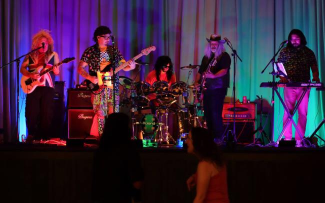 So<em></em>noma County ‘80s hits band Choppin’ Broccoli plays on stage during the Dog Days of Summer Fundraiser Party for Wags N Wishes Animal Rescue at the Petaluma Woman’s Club in Petaluma, Saturday, June 24, 2023. (Darryl Bush / For The Press Democrat)