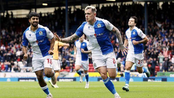 Sammie Szmodics called up to Ireland squad as Aaron Co<em></em>nnolly drops out with injury