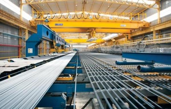 This photo provided by Do<em></em>ngkuk Steel Mill Co. on Dec. 12, 2023, shows a steel bar production line at its plant in Incheon, west of Seoul. (PHOTO NOT FOR SALE) (Yonhap)