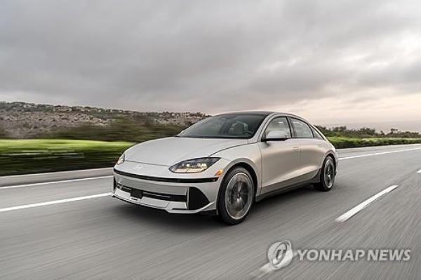 This photo provided by Hyundai Motor Co. shows the all-electric Io<em></em>nIQ 6 sedan. (PHOTO NOT FOR SALE) (Yonhap)