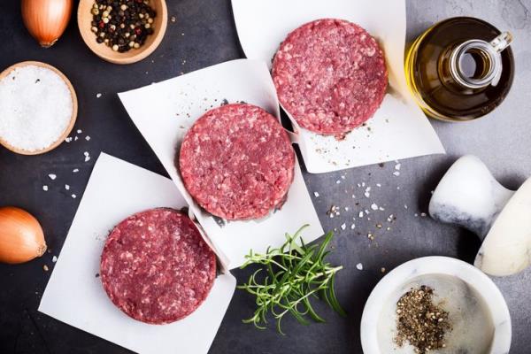Remember that your patties will shrink a<em></em>bout one inch after you grill them.