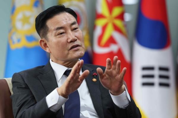 Defense Minister Shin Won-sik speaks during an interview with Yo<em></em>nhap News Agency at his office in Seoul on Jan. 10, 2024. (Yonhap) 