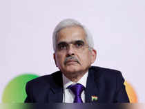 FILE PHOTO: Reserve Bank of India (RBI) Governor Shaktikanta Das attends a press briefing at the Internatio<em></em>nal Mo<em></em>netary Fund and the World Bank meeting in Marrakech
