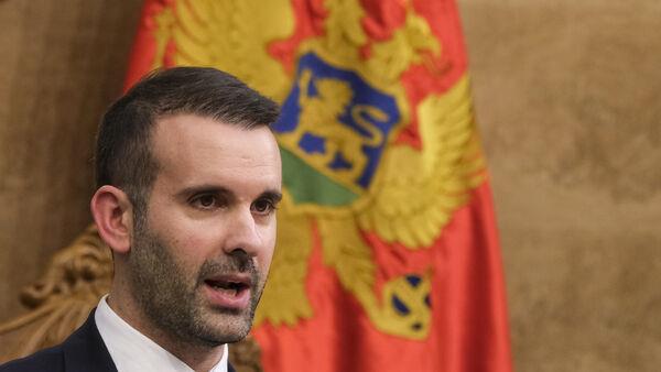 PM promises to hasten EU integration as Mo<em></em>ntenegro gets new government