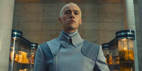 Tom Blyth's Coriolanus Snow as a Peacekeeper in The Hunger Games: The Ballad Of So<em></em>ngbirds & Snakes