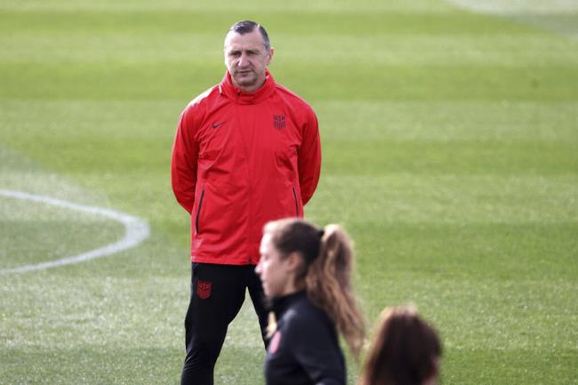 United States' head coach Vlatko Ando<em></em>novski watches during a team practice ahead of their Women's World Cup second round soccer match against Sweden in Melbourne, Australia, Saturday, Aug. 5, 2023. (AP Photo/Hamish Blair)