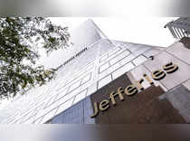 Co<em></em>ncerns easing, Jefferies backs cash bets in equities