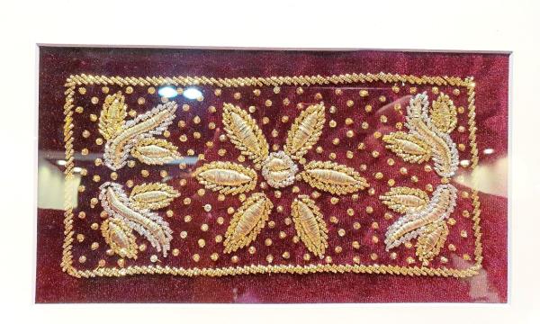 Kelingkan adorned with golden me<em></em>tallic threads, has deep roots in Malay heritage, holding a place among palace women and nobility.