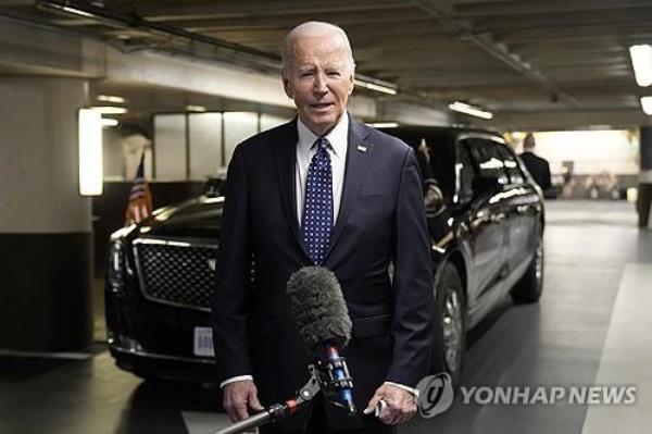 This photo, released by the Associated Press, shows President Joe Biden speaking a<em></em>bout his meeting with Alexei Navalny's widow, Yulia Navalnaya, and daughter, Dasha, in San Francisco on Feb. 22, 2024. (Yonhap)