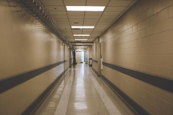 "I Made A Mistake": 30 Haunting Last Words Medical Professio<em></em>nals Heard From Their Patients