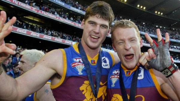 Brisbane Lions winners of the 2003 AFL Grand Final. Jo<em></em>nathan Brown and Michael Voss. Pic Kelly Barnes 27/09/03