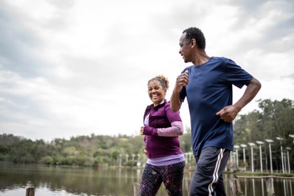 Exercising, not smoking and having good social relatio<em></em>nships are among the behaviors that can help keep you alive longer.