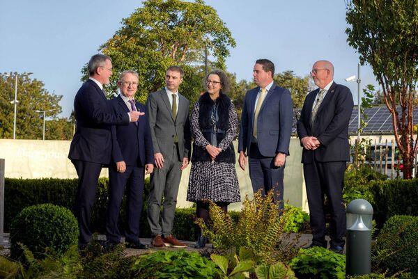 At the Teagasc/Bord Bia Co<em></em>nference on Science, Co<em></em>nsumers and Irish Food in Ashtown, Dublin with Minister of State at the Department of Agriculture, Food and the Marine, Martin Heydon TD were Prof Tim Benton, Chatham House, UK; Prof Frank O’Mara, Director Teagasc; Nick Curtis-Davis, director of global strategic insight, Bord Bia; Maeve Henchion, head of Department of Agrifood Business and Spatial Analysis, Teagasc and Jim O’Toole, CEO, Bord Bia. 