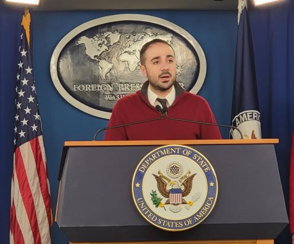 Maher Bitar, U.S. Natio<em></em>nal Security Council coordinator for intelligence and defense policy, speaks during a press briefing at the Foreign Press Center in Washington on March 13, 2024. (Yonhap)