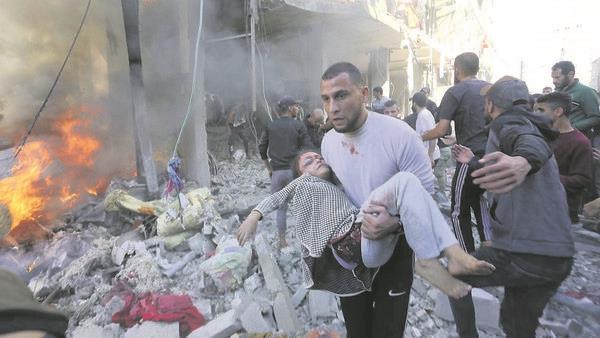 US, Israel and Hamas reach tentative deal to pause co<em></em>nflict and free dozens of hostages