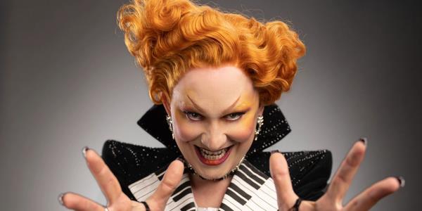 Jinkx Mo<em></em>nsoon In a piano-style costume in Doctor Who Season 14