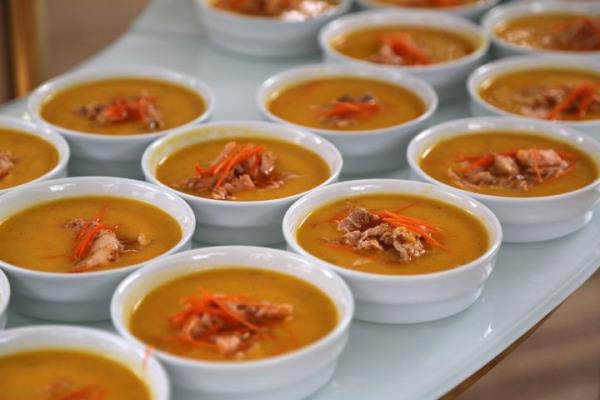 The Silky Saffron Bisque with ho<em></em>ney pepper salmon was inspired by broths from Fancy Feast.