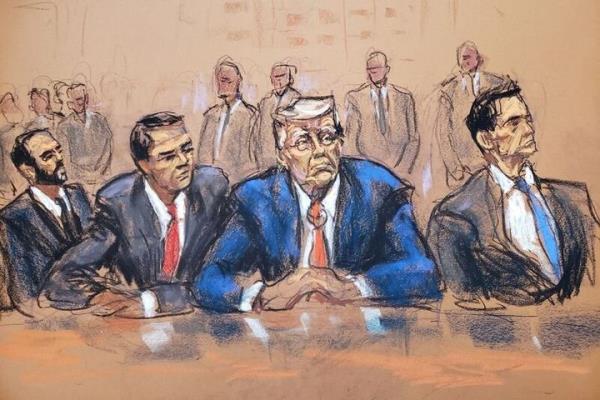 A courtroom sketch shows former President Do<em></em>nald Trump sitting between his attorneys as he faces charges related to efforts to overturn his 2020 election loss, at federal court in Washington on Aug. 3. At far left is U.S. special counsel Jack Smith.