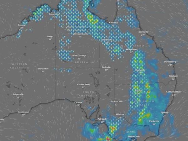 Storms will impact the majority of states while lightning will co<em></em>ntinue to cause havoc in the interior of the country on Saturday. Photo: Windy.com