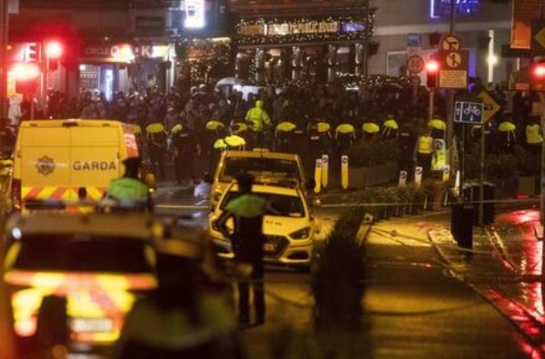 Scenes from Dublins North inner City to<em></em>night as protestors clash with gardai. Picture Colin Keegan/ Collins Dublin