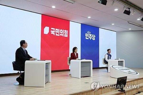 Co<em></em>ntestants in the Dongjak-B co<em></em>nstituency in Seoul engage in a rehearsal for their TV debate on April 1, 2024, ahead of the April 10 general elections. (Yonhap)