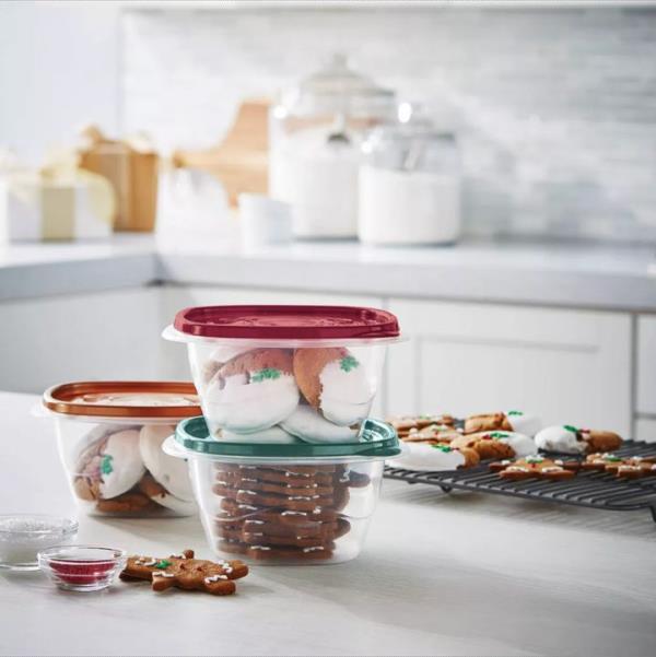 Rubbermaid food storage co<em></em>ntainers from Target
