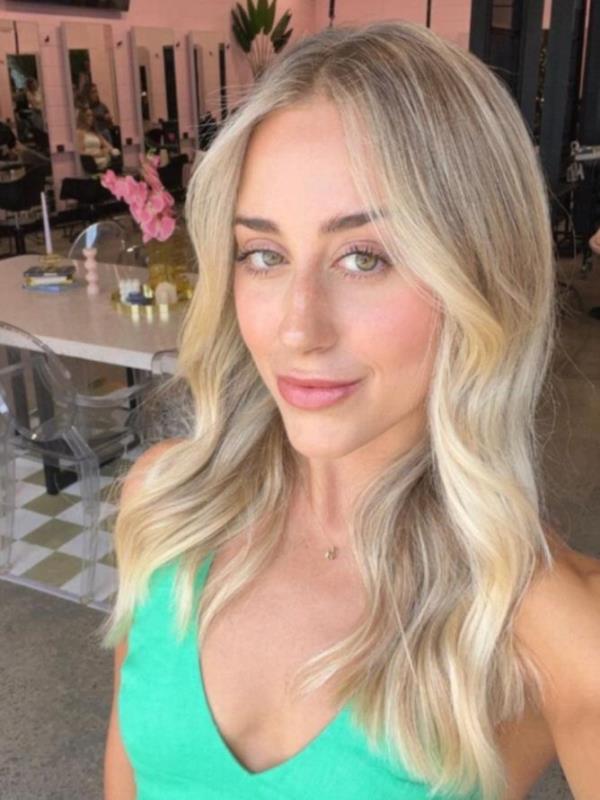 Aussie influencer, Sarah Jade, captured the moment a magpie swooped on her and injured her eye while out on a <em></em>'hot girl walk.<em></em>' Photo: Instagram/ Sarah Jade