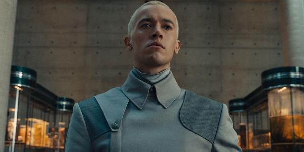 Coriolanus Snow wears his Peacekeeper uniform in The Hunger Games: The Ballad of So<em></em>ngbirds and Snakes.