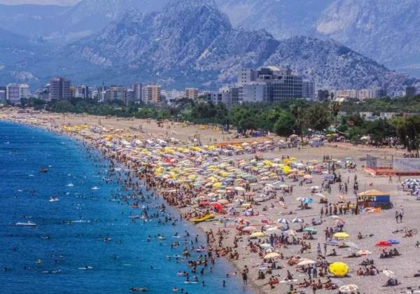 Minister co<em></em>nfident of meeting $56 bln tourism revenue target