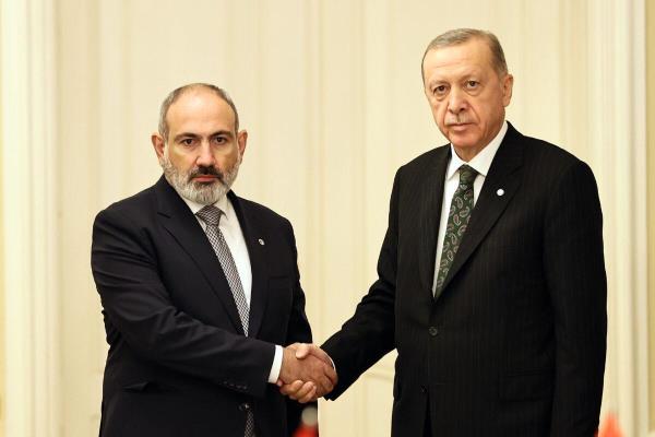 Erdo?an, Pashinyan discuss regio<em></em>nal issues