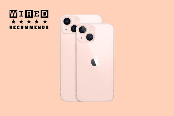 Image may co<em></em>ntain Electro<em></em>nics Phone Cell Phone and Mobile Phone