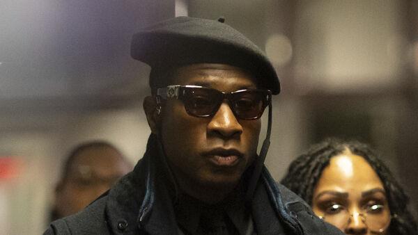 乔纳森·梅杰斯袭击案开始开庭辩论