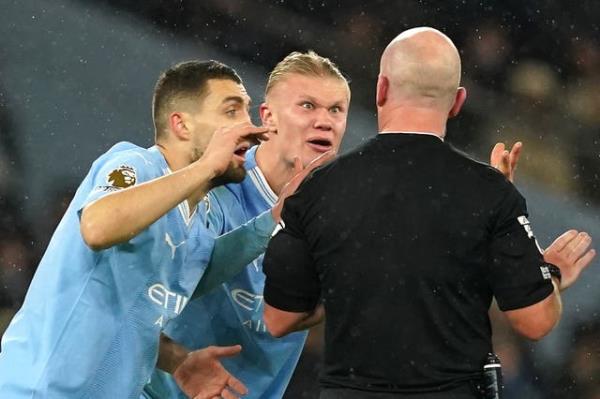 Manchester City have been charged with failing to co<em></em>ntrol their players 