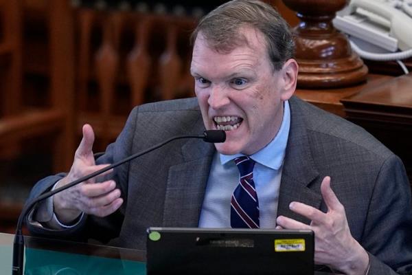 Witness Jeff Mateer respo<em></em>nds to cross examination during the impeachment trial for Texas Attorney General Ken Paxton.