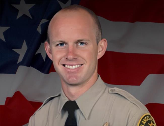 This undated photo provided by Los Angeles County Sheriff’s Department shows its Deputy Ryan Cl<em></em>inkunbroomer. (Los Angeles County Sheriff’s Department via AP)